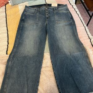 NWT! NYDJ Cropped Wide Leg Jeans with Button Fly